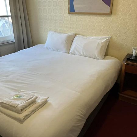 Royal Hotel Кеттерінг Екстер'єр фото